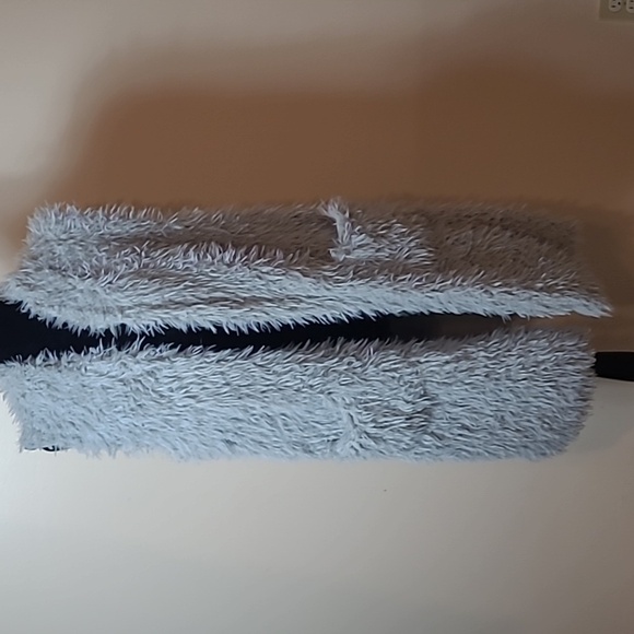 Ashley By 26 International Faux Fur Vest XL - Picture 2 of 7